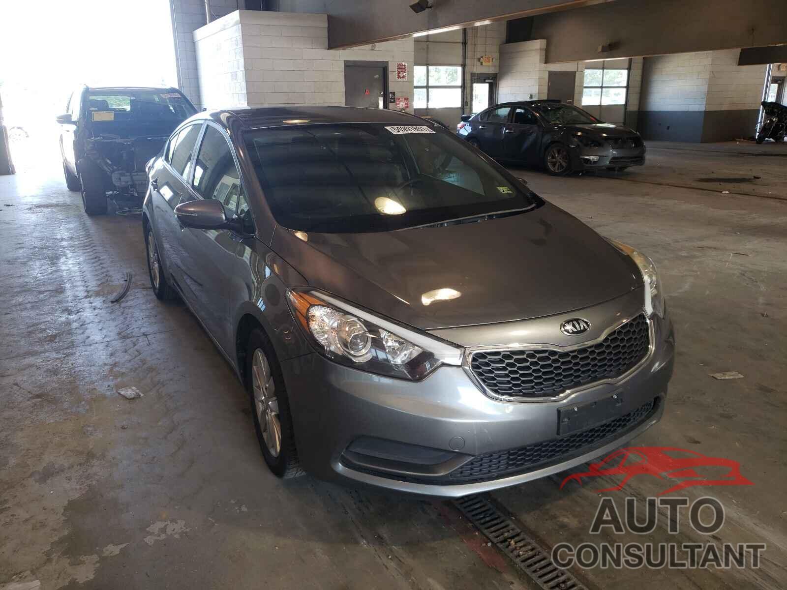 KIA FORTE 2016 - KNAFX4A6XG5574860