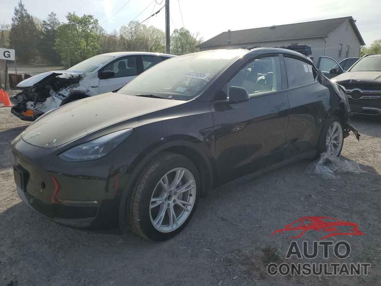 TESLA MODEL Y 2023 - 7SAYGDED4PF931181