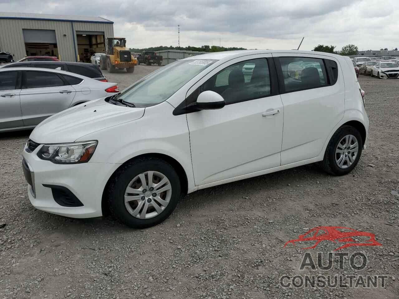 CHEVROLET SONIC 2018 - 1G1JG6SH9J4125507