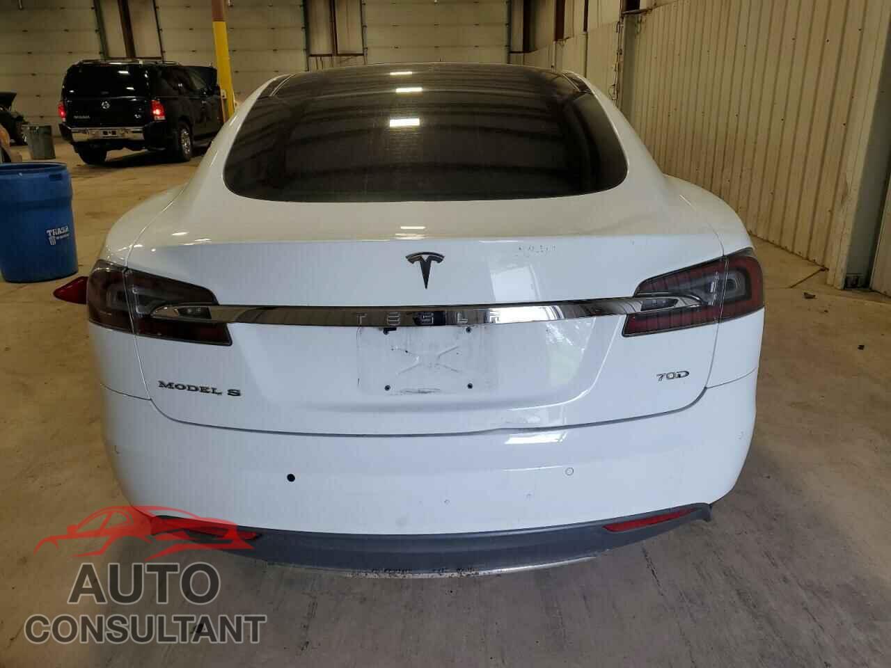 TESLA MODEL S 2015 - 5YJSA1E25FF106153