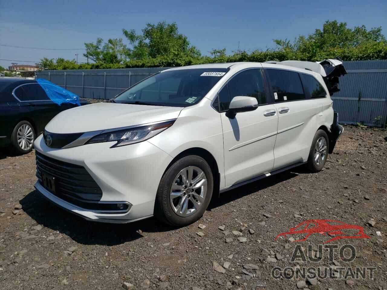 TOYOTA SIENNA 2023 - 5TDZSKFC9PS079190