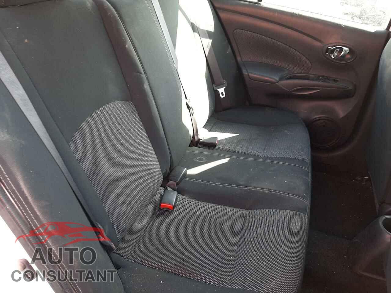 NISSAN VERSA 2017 - 3N1CN7AP1HL845444