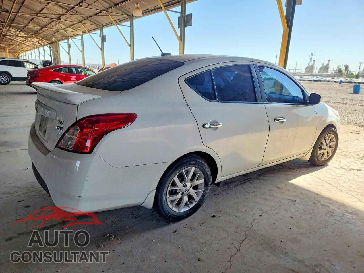 NISSAN VERSA 2017 - 3N1CN7AP5HL856382