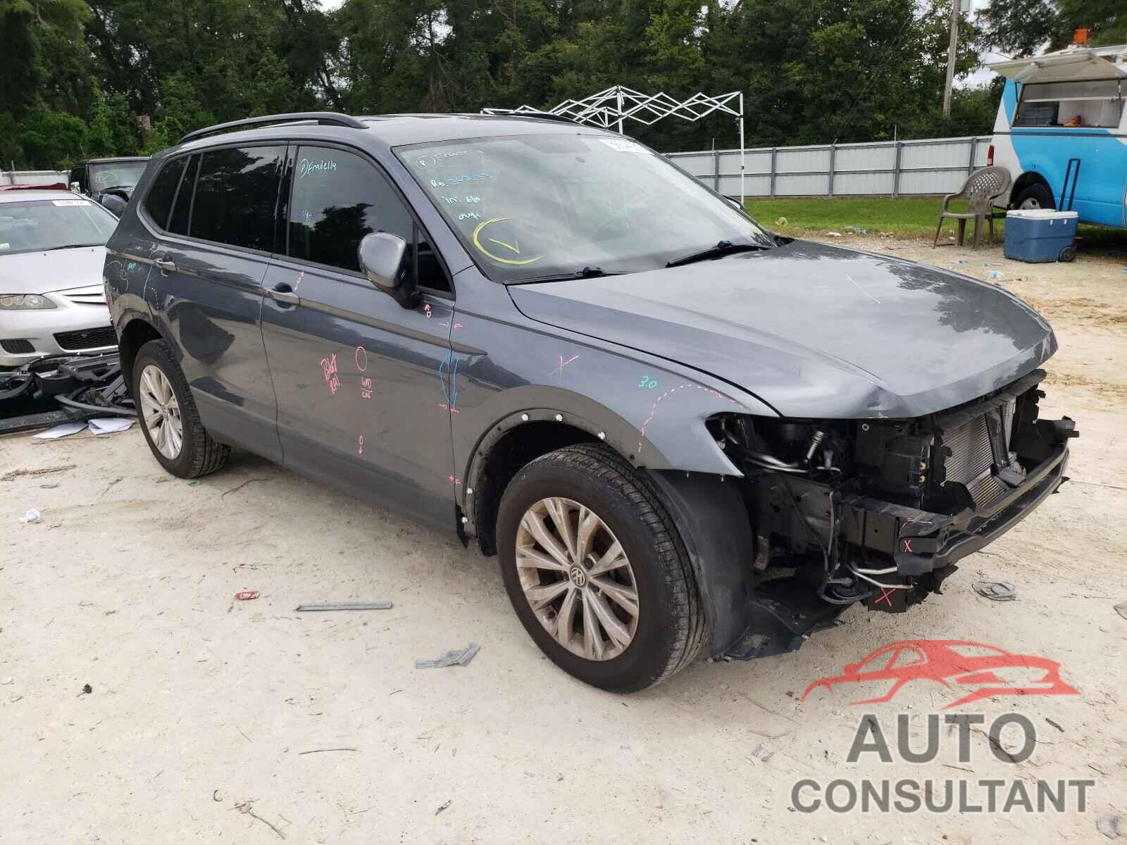 VOLKSWAGEN TIGUAN 2018 - 3VV1B7AX9JM111892