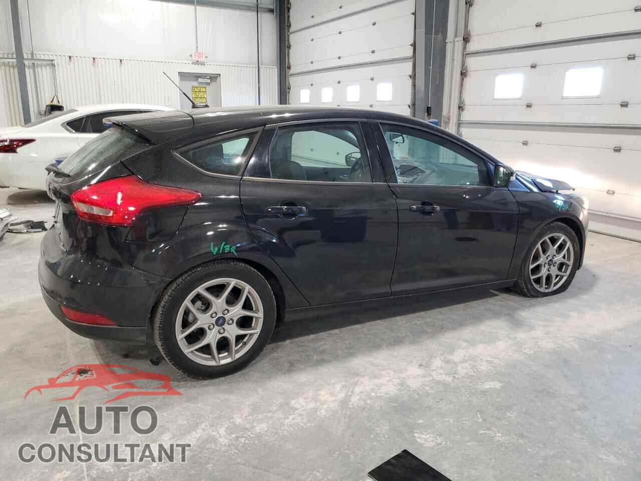 FORD FOCUS 2015 - 1FADP3K24FL362892