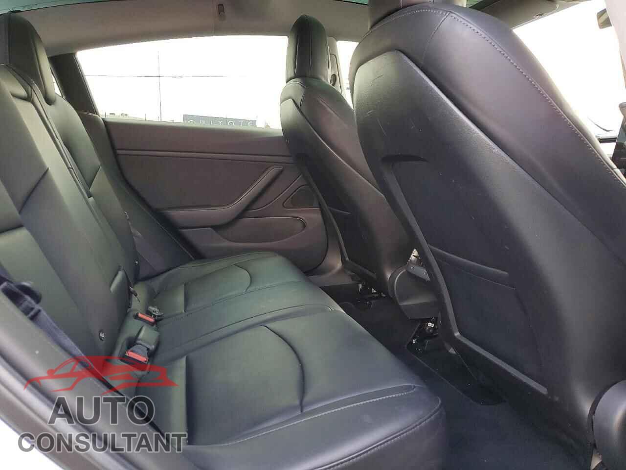 TESLA MODEL 3 2017 - 5YJ3E1EA2HF003128