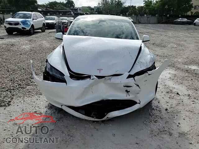 TESLA MODEL 3 2024 - 5YJ3E1EA5RF749073