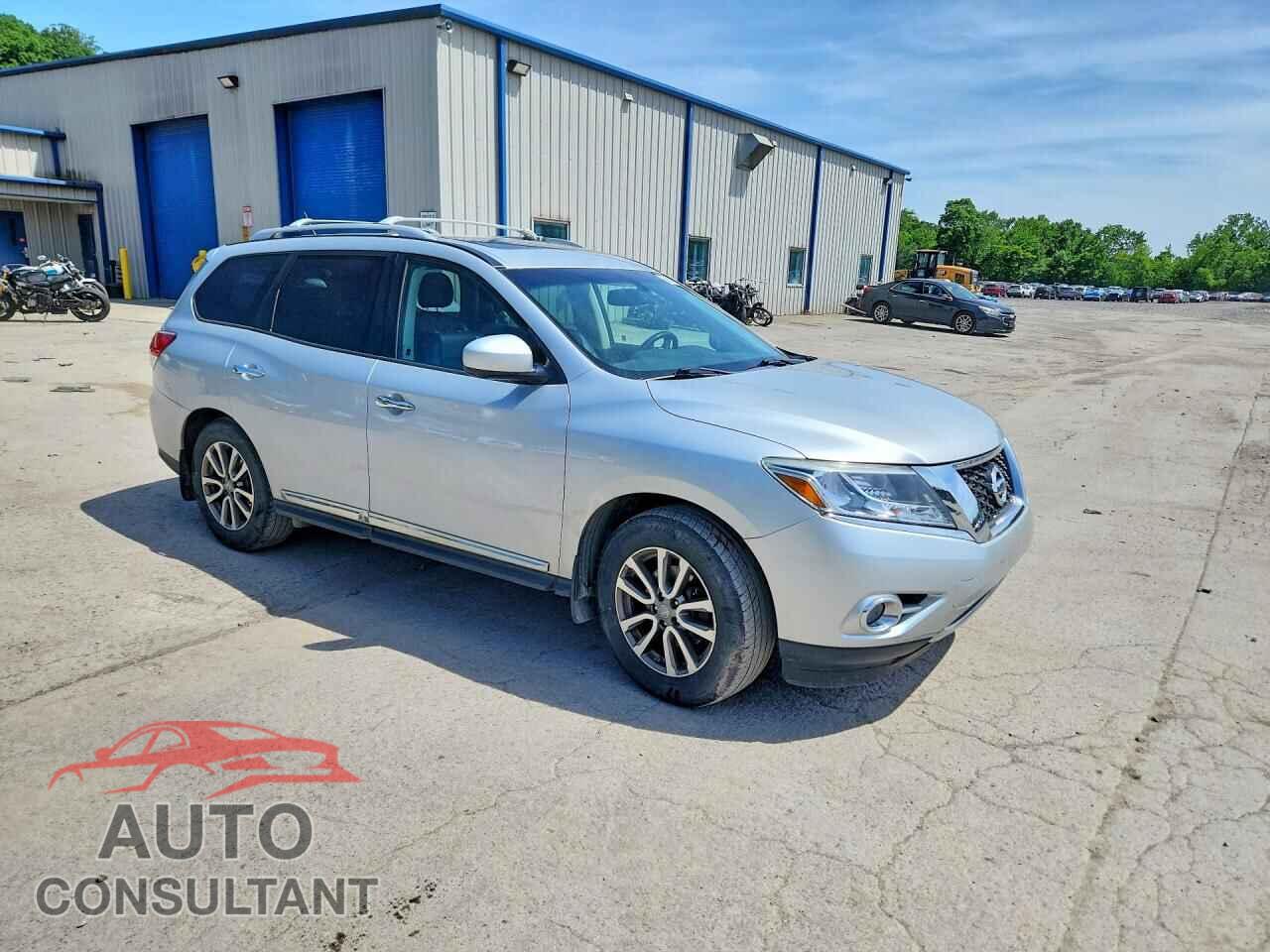 NISSAN PATHFINDER 2015 - 5N1AR2MM5FC638377