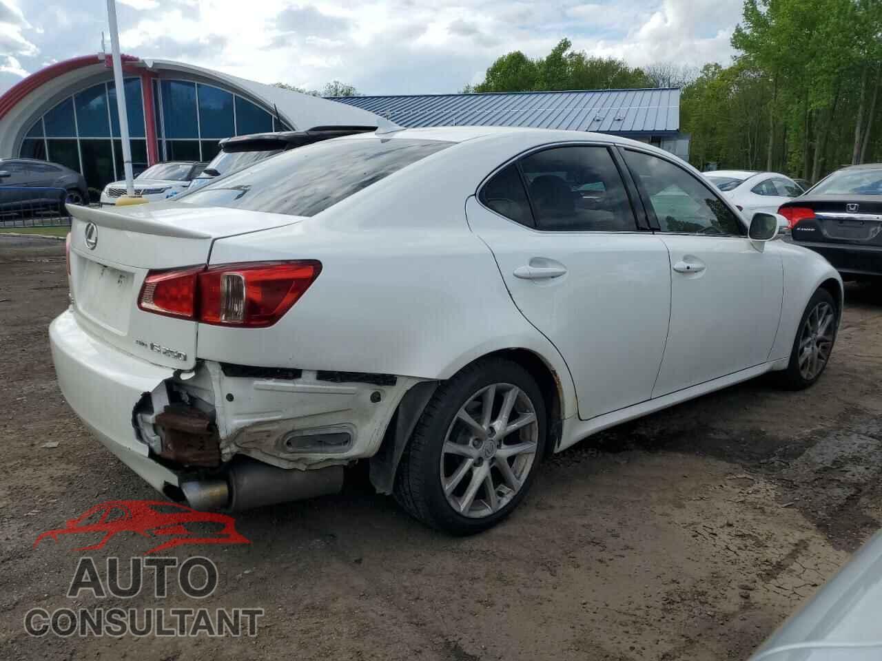 LEXUS IS 2011 - JTHCF5C28B5047108