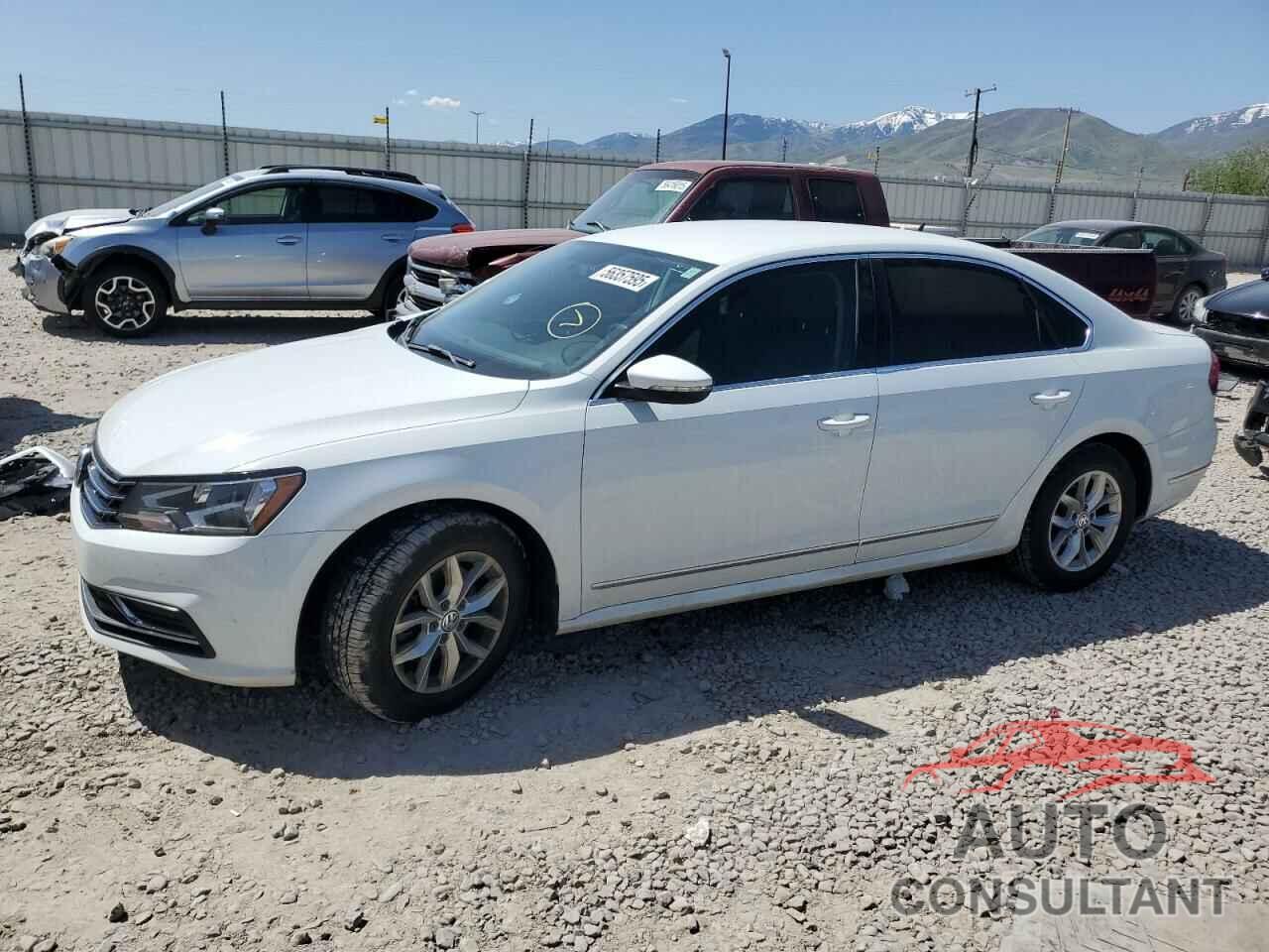 VOLKSWAGEN PASSAT 2017 - 1VWAT7A34HC070718