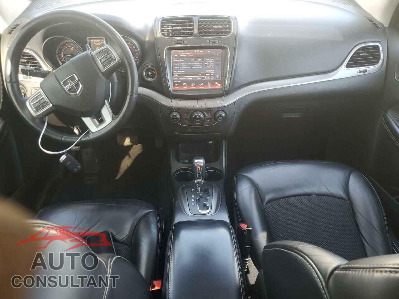 DODGE JOURNEY 2015 - 3C4PDCGG4FT673229
