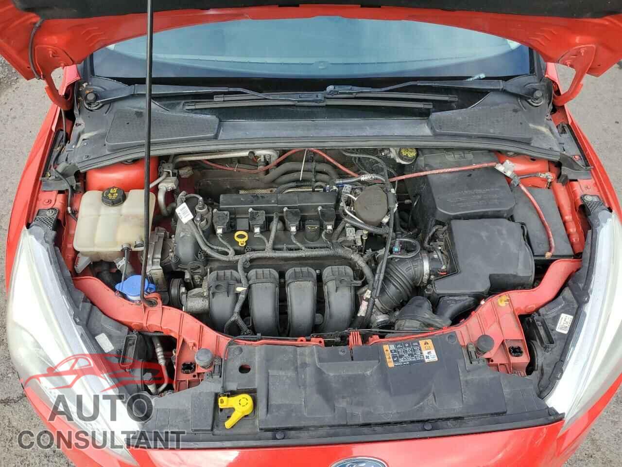 FORD FOCUS 2015 - 1FADP3F28FL243074