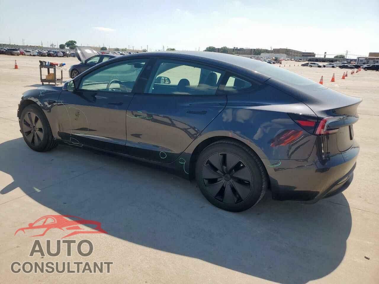TESLA MODEL 3 2024 - 5YJ3E1EA4RF726318