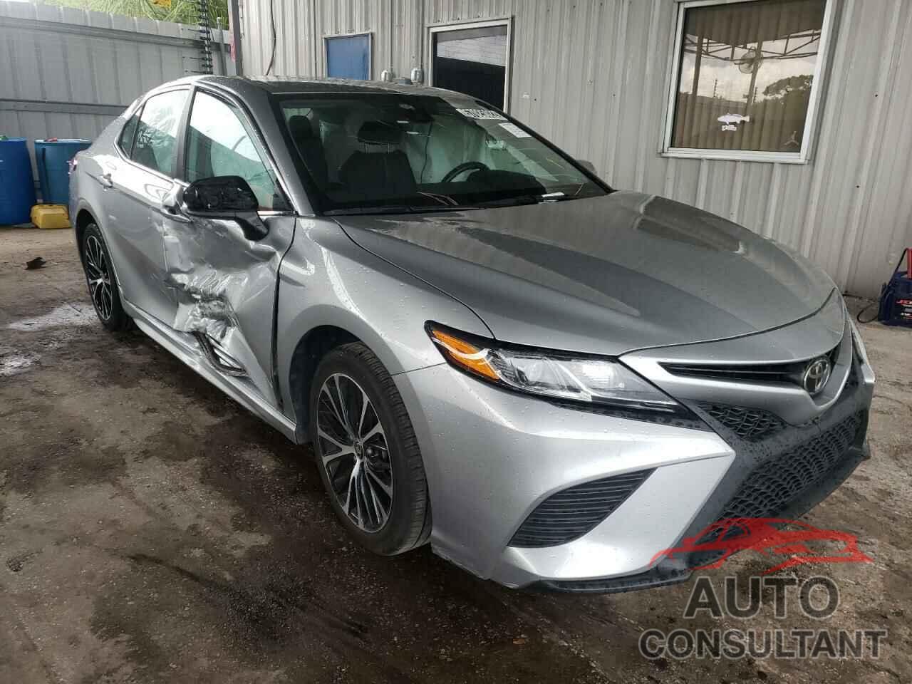 TOYOTA CAMRY 2020 - 4T1G11AK6LU360738