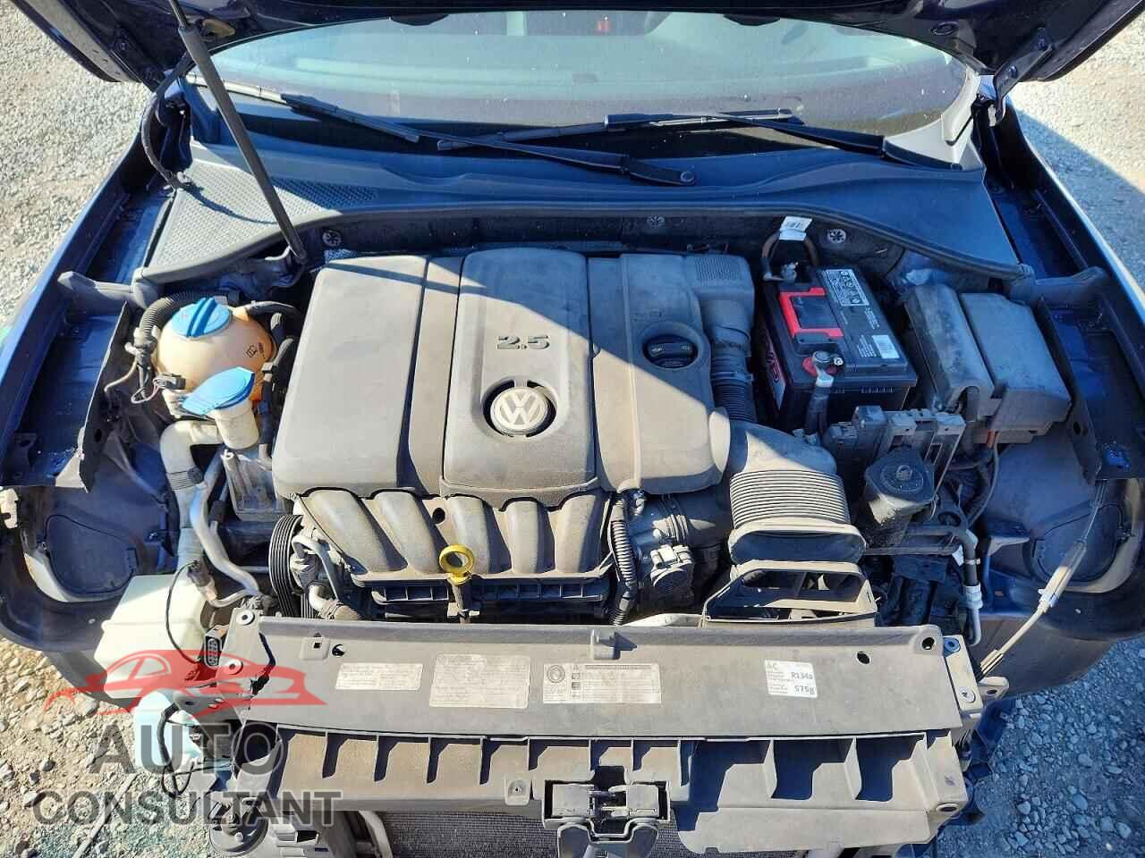 VOLKSWAGEN PASSAT 2014 - 1VWBP7A3XEC007787