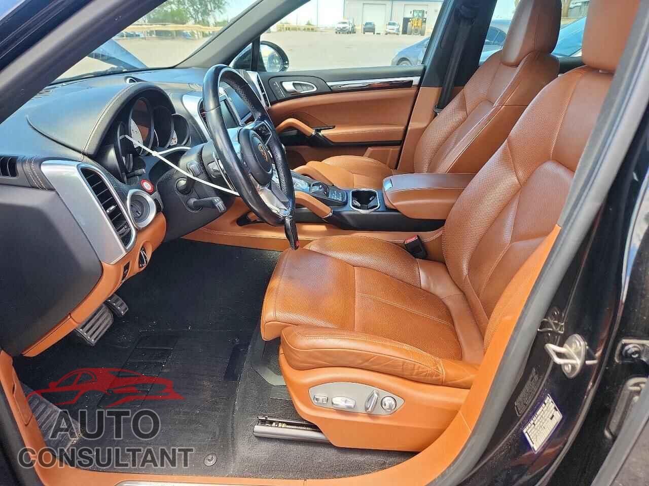 PORSCHE CAYENNE 2016 - WP1AB2A26GLA95648