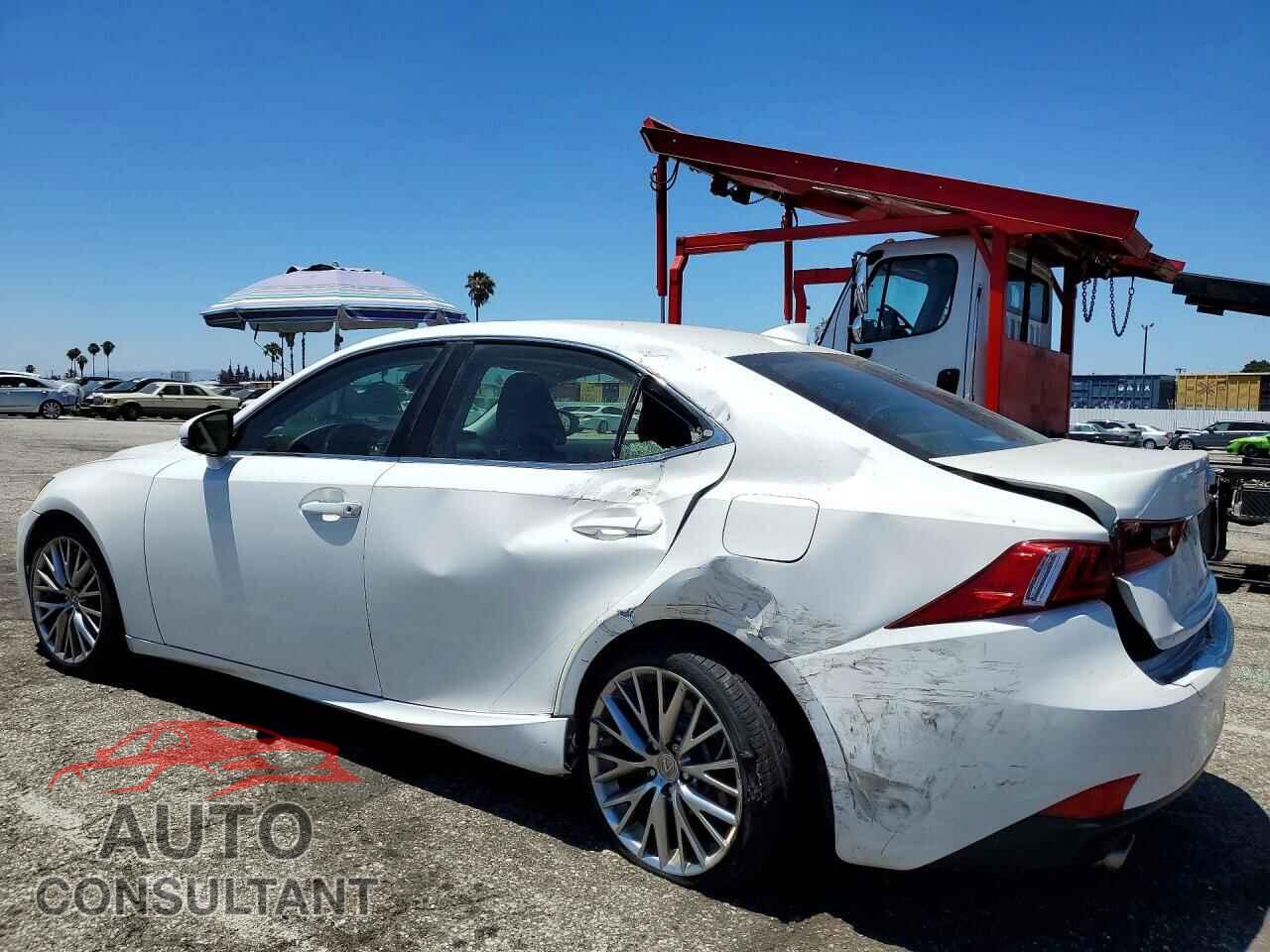LEXUS IS 2014 - JTHBF1D29E5018207