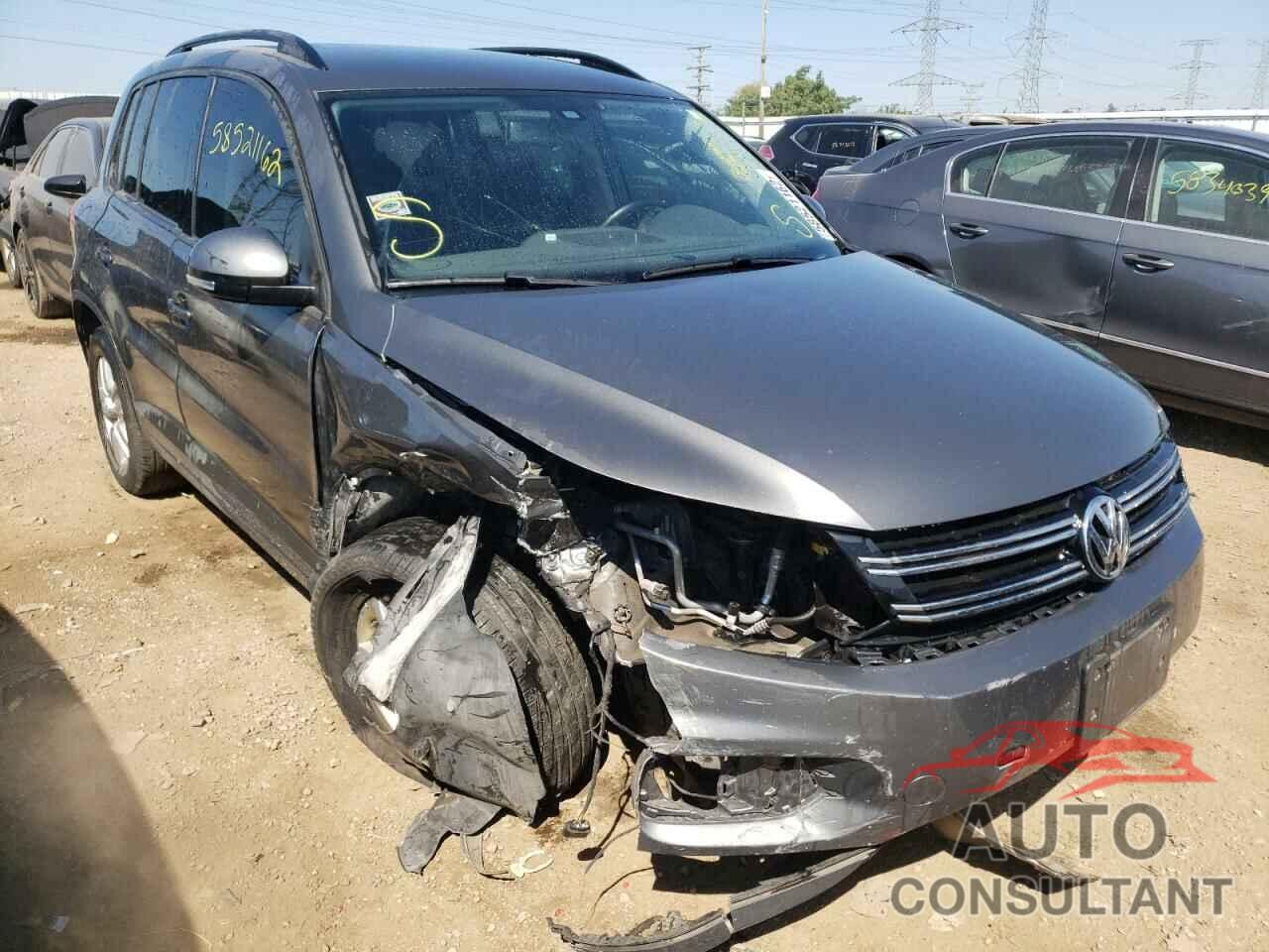 VOLKSWAGEN TIGUAN 2016 - WVGBV7AX3GW591460