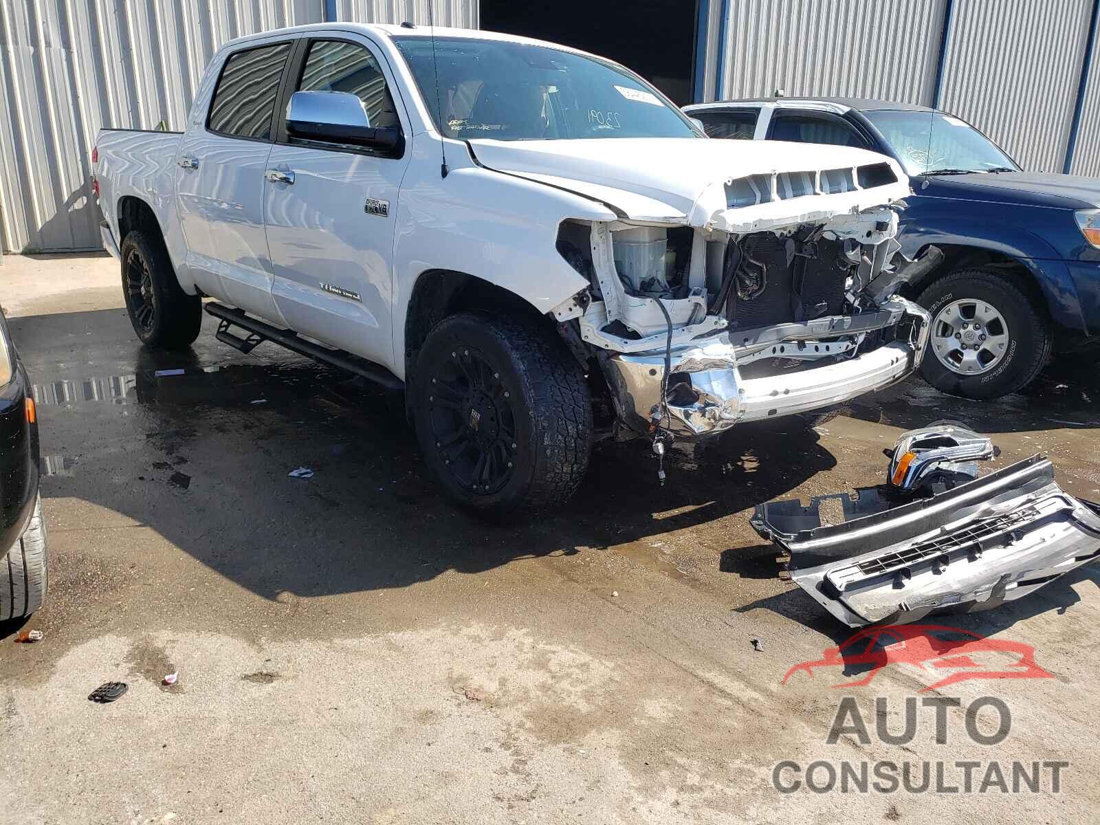 TOYOTA TUNDRA 2018 - 5TFFY5F1XJX240858