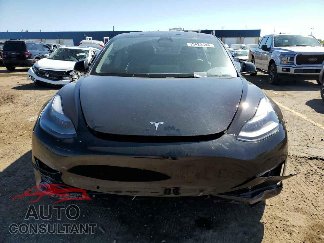 TESLA MODEL 3 2022 - 5YJ3E1EB5NF199375