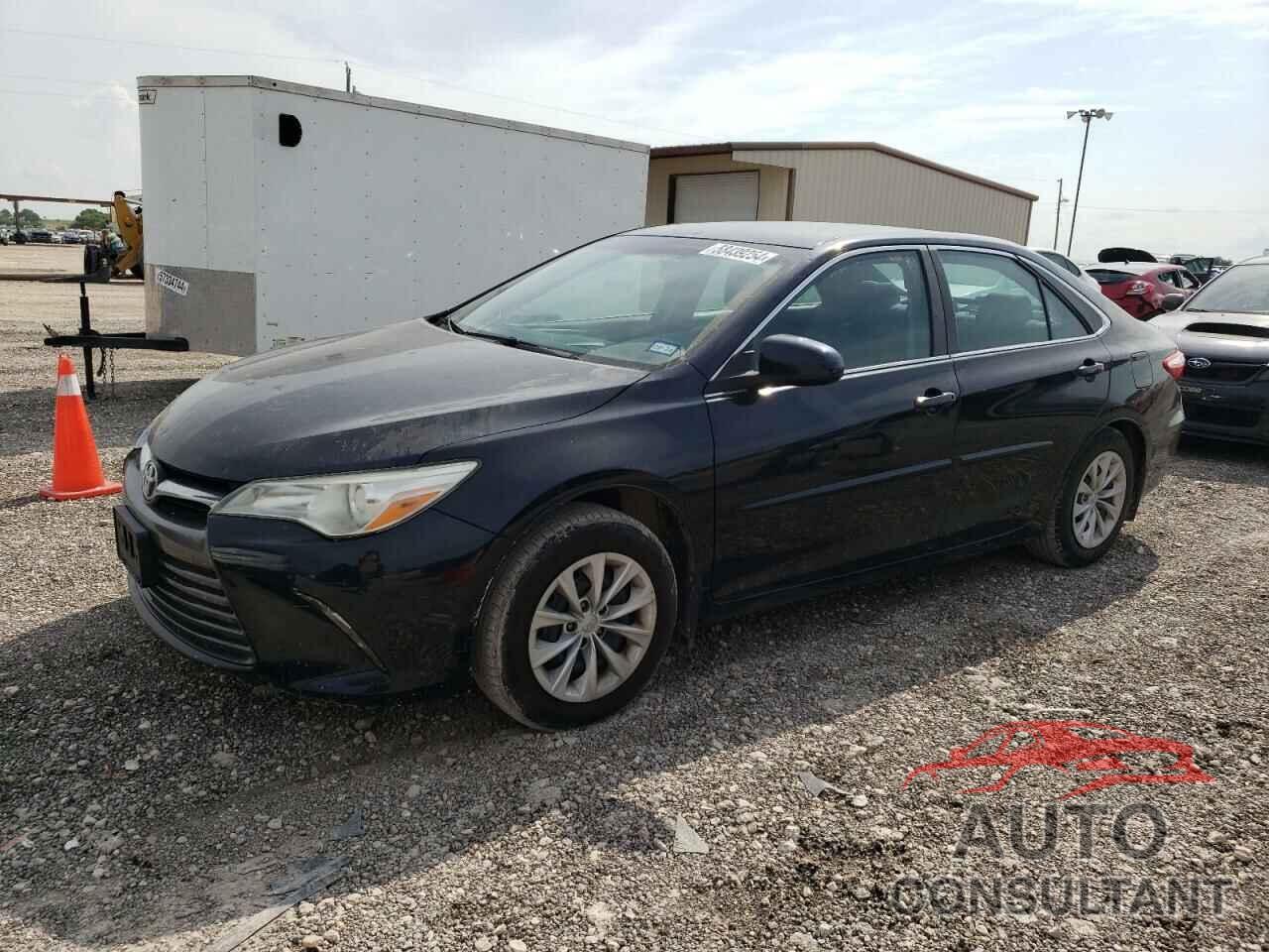 TOYOTA CAMRY 2016 - 4T4BF1FK7GR526054