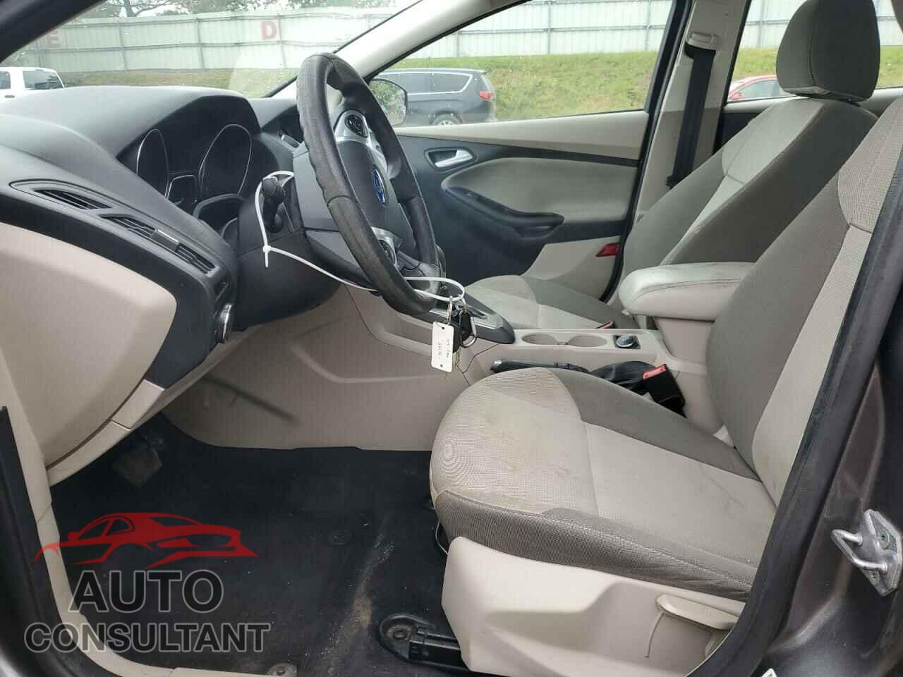 FORD FOCUS 2014 - 1FADP3F2XEL104322
