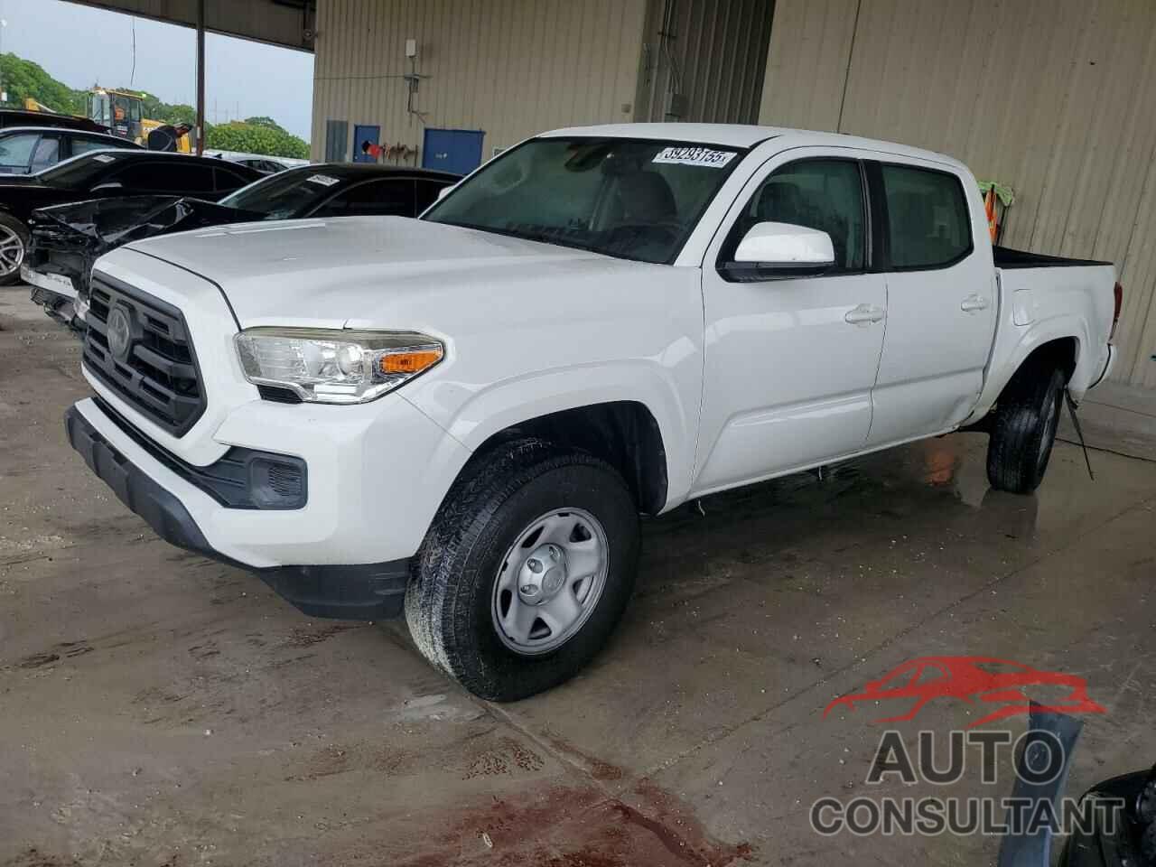 TOYOTA TACOMA 2018 - 5TFAX5GN8JX107918