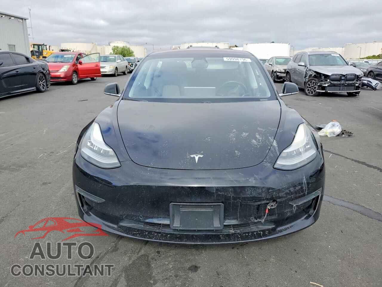 TESLA MODEL 3 2018 - 5YJ3E1EA8JF044109