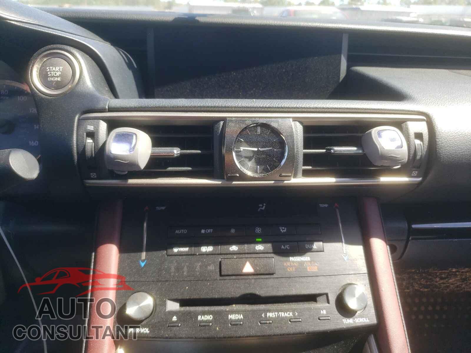 LEXUS IS 2017 - JTHBA1D27H5058241