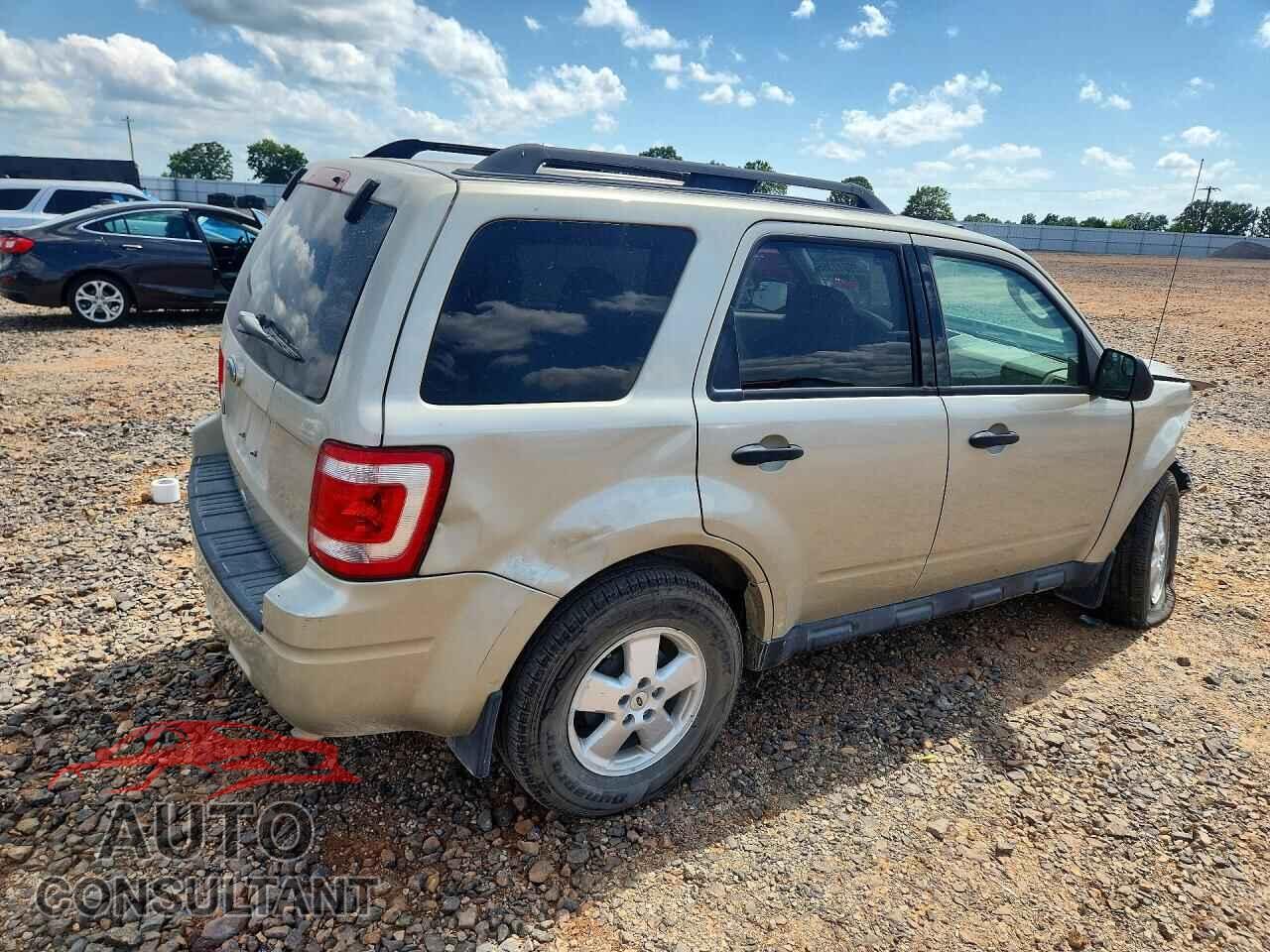 FORD ESCAPE 2012 - 1FMCU0D71CKB39017