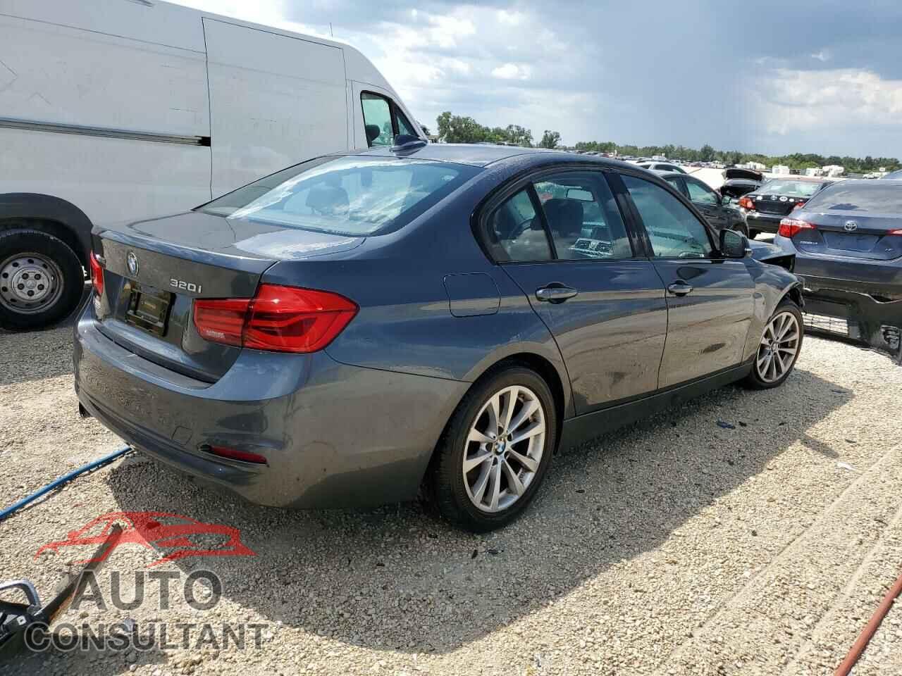BMW 3 SERIES 2016 - WBA8E5G50GNT41024
