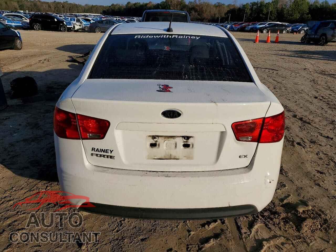 KIA FORTE 2010 - KNAFU4A20A5810543