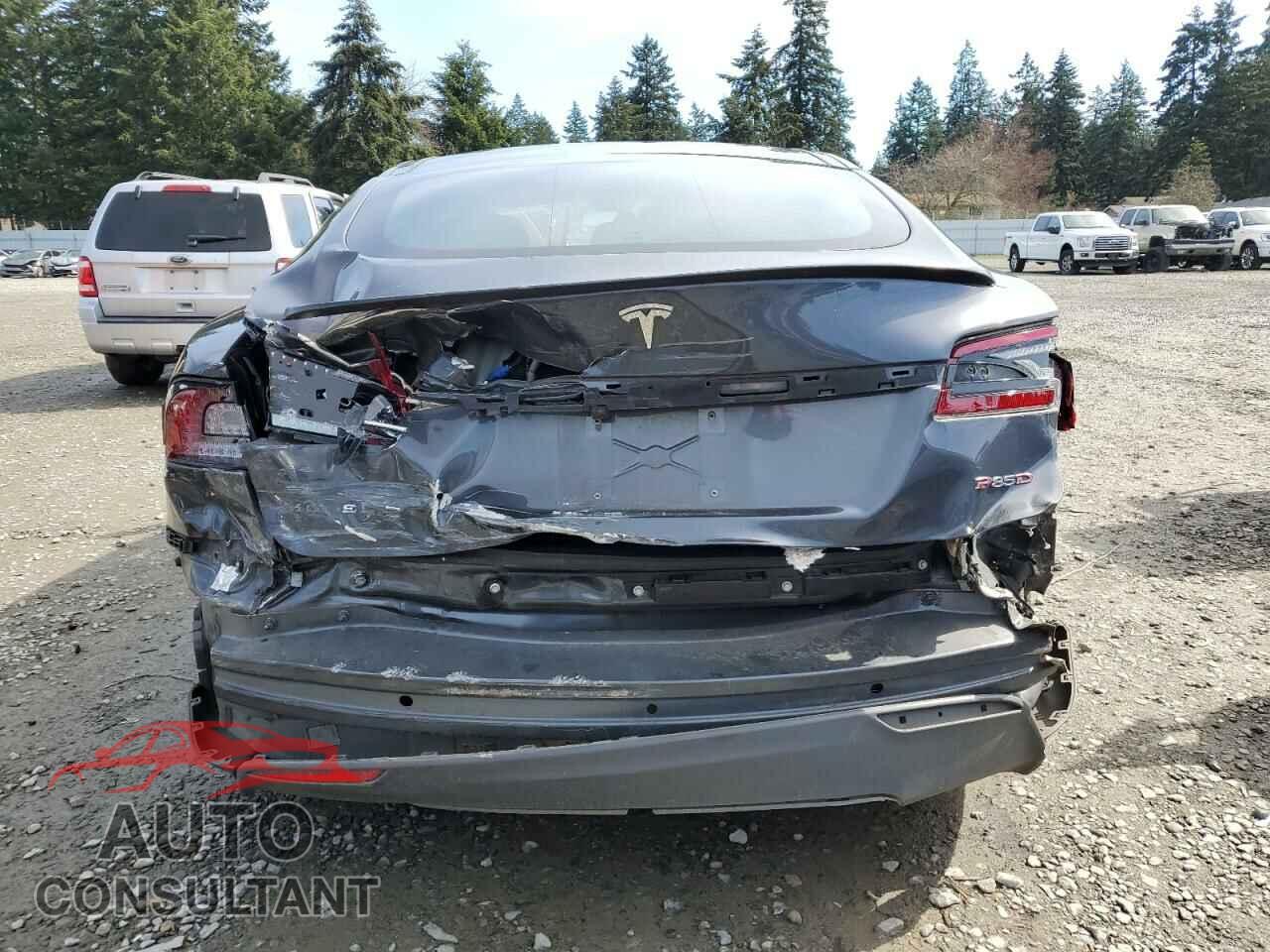 TESLA MODEL S 2015 - 5YJSA1E48FF114300