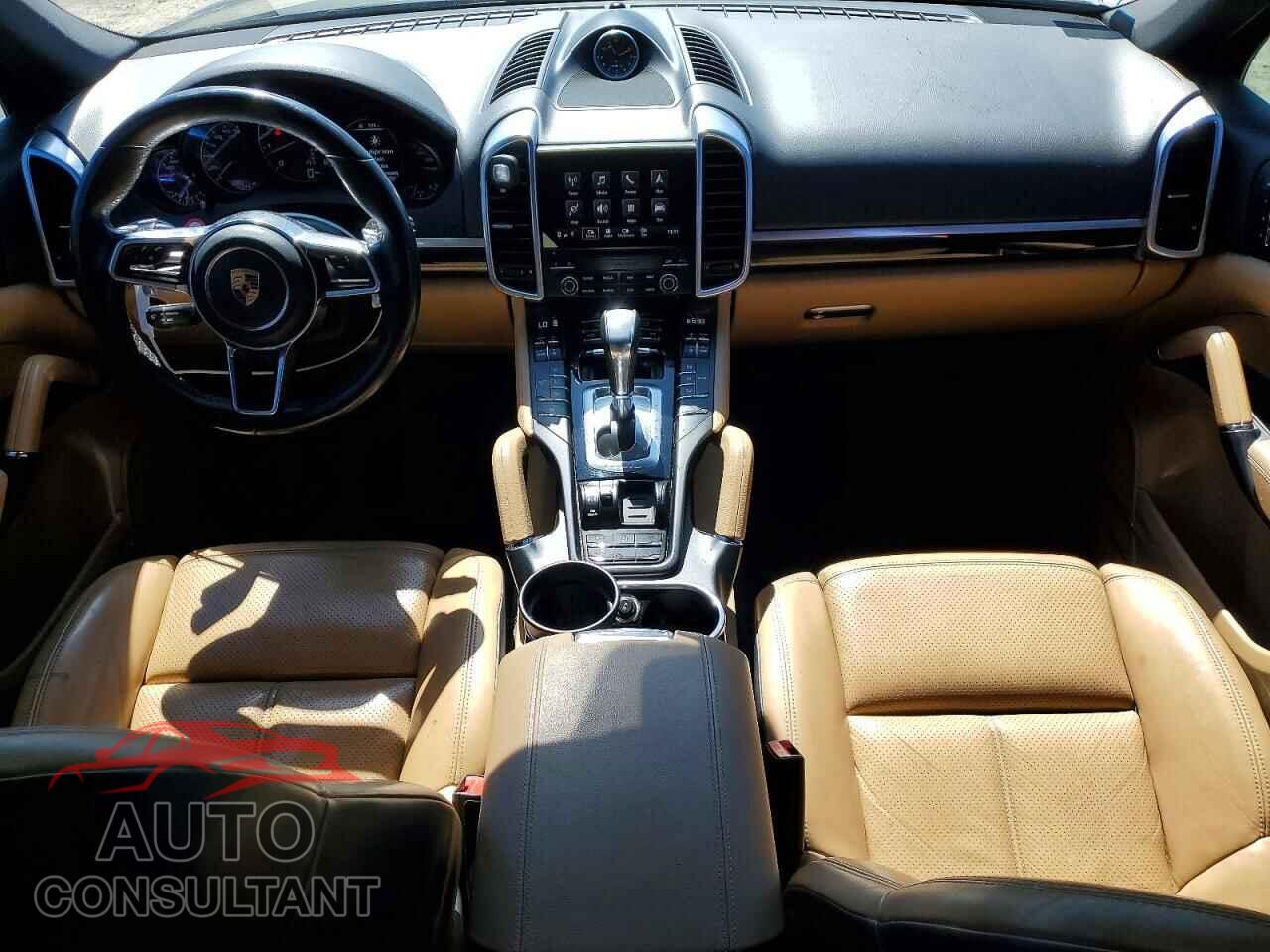 PORSCHE CAYENNE 2017 - WP1AA2A26HKA92016