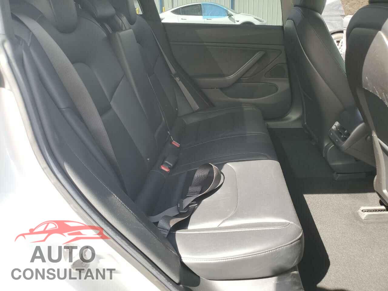 TESLA MODEL 3 2018 - 5YJ3E1EA2JF015351