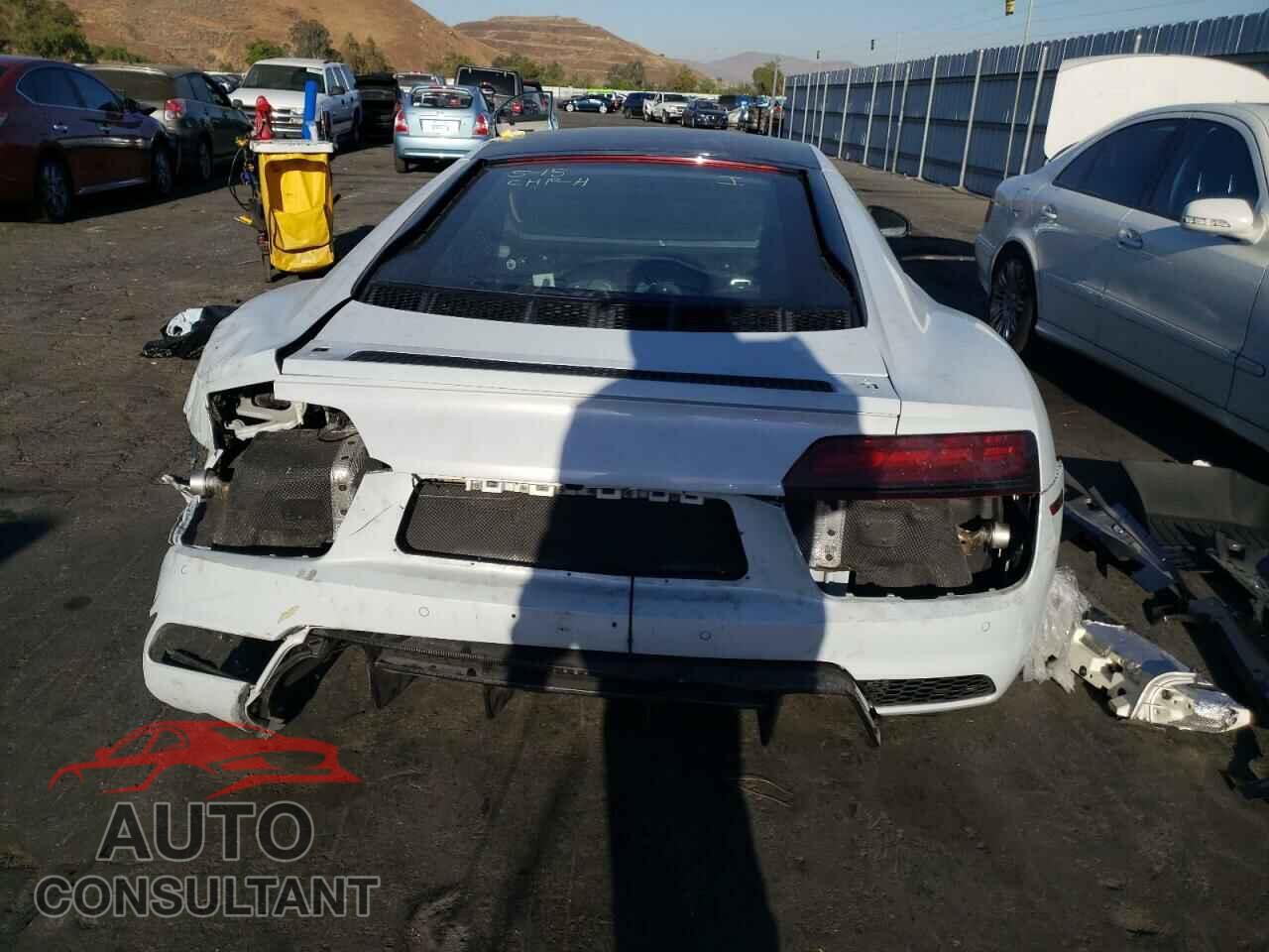 AUDI R8 2017 - WUAKBAFX6H7901926