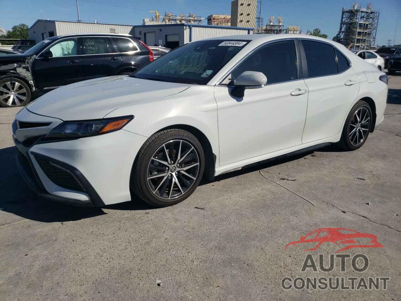 TOYOTA CAMRY 2022 - 4T1G11AK9NU012077
