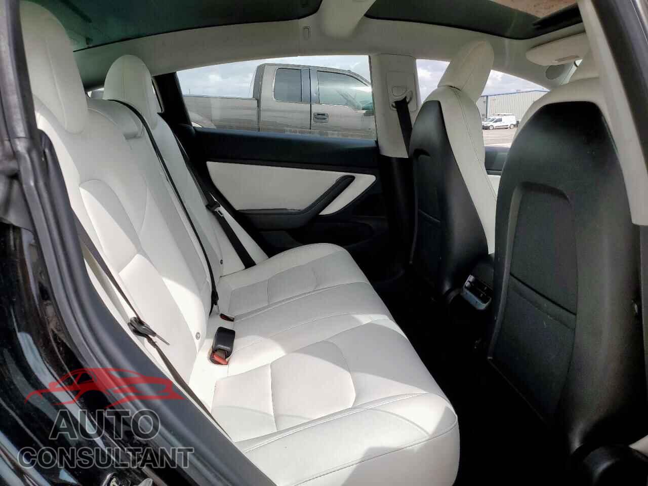 TESLA MODEL 3 2018 - 5YJ3E1EA0JF177768