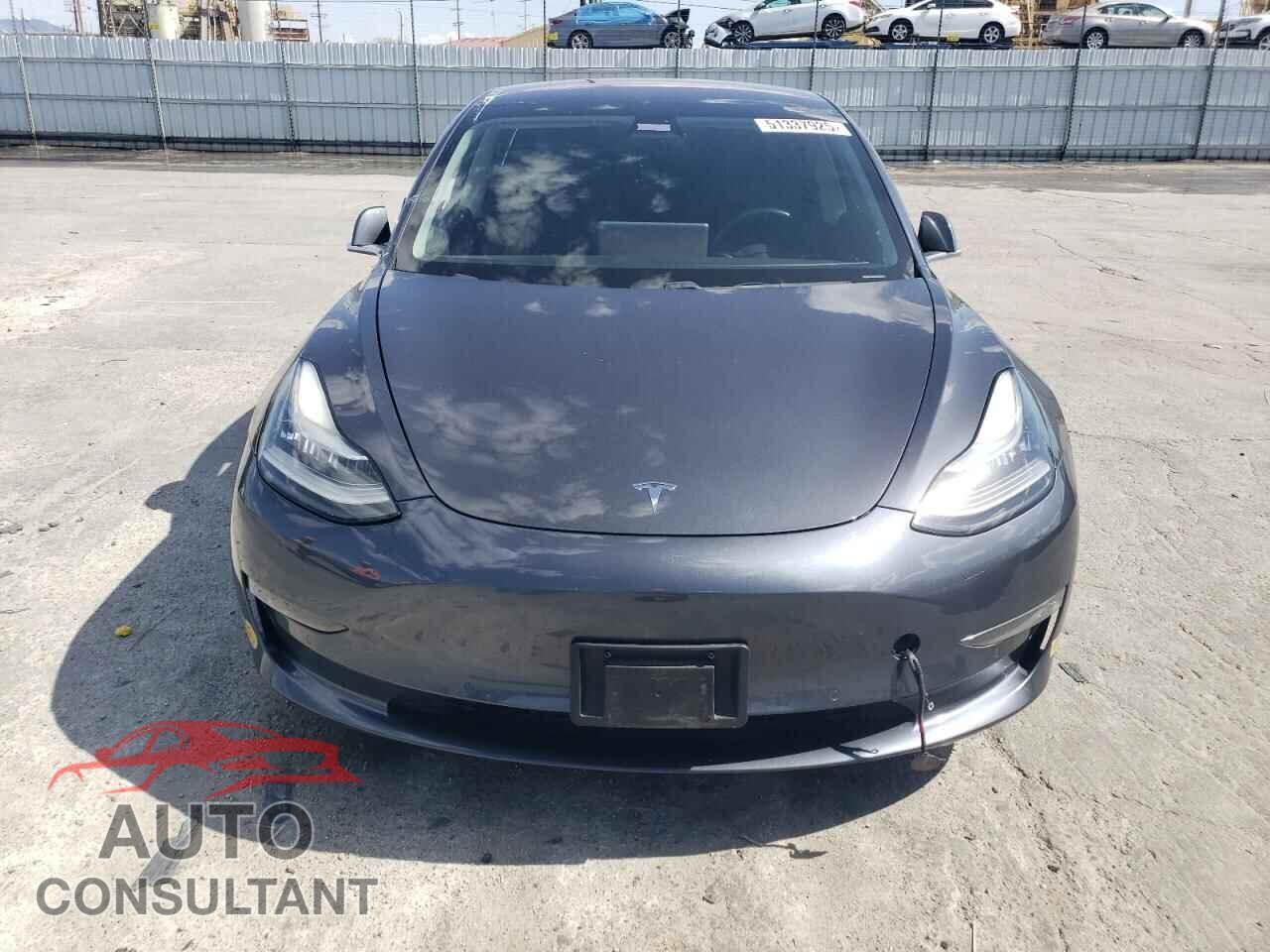 TESLA MODEL 3 2018 - 5YJ3E1EA9JF014116