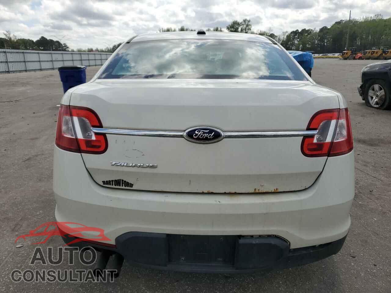 FORD TAURUS 2012 - 1FAHP2DW1CG137667