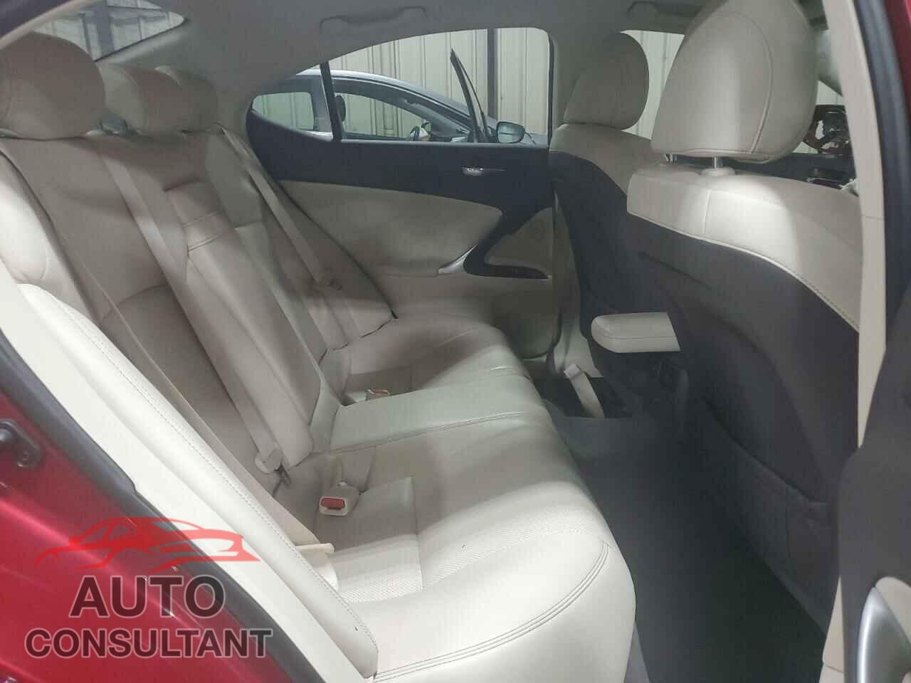LEXUS IS 2012 - JTHCF5C23C2035824