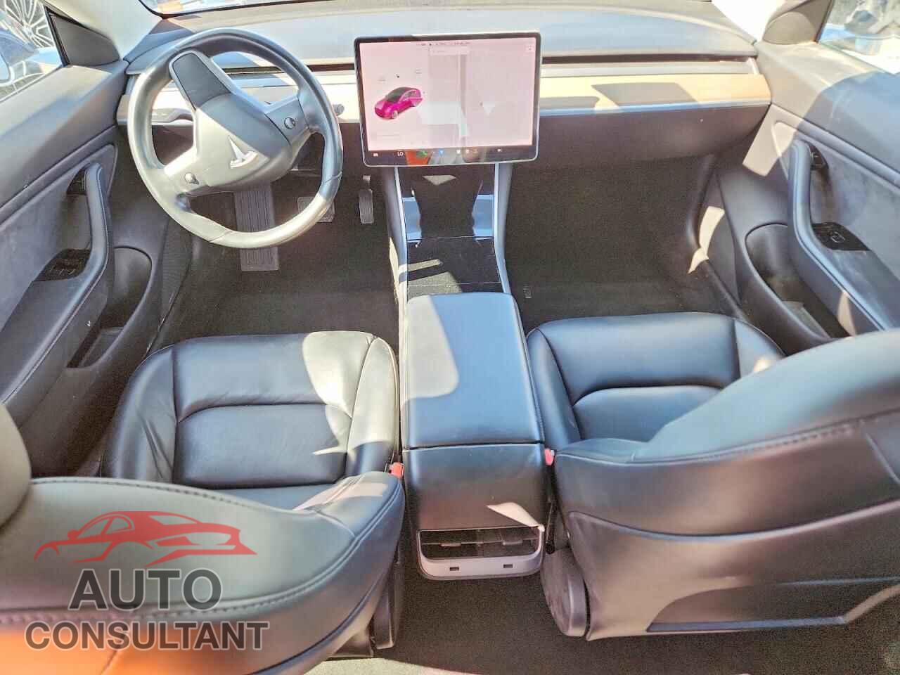 TESLA MODEL 3 2019 - 5YJ3E1EB2KF199510