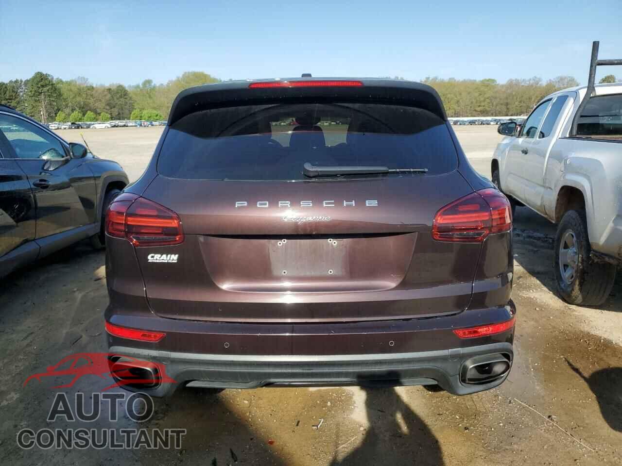PORSCHE CAYENNE 2017 - WP1AA2A27HKA84166