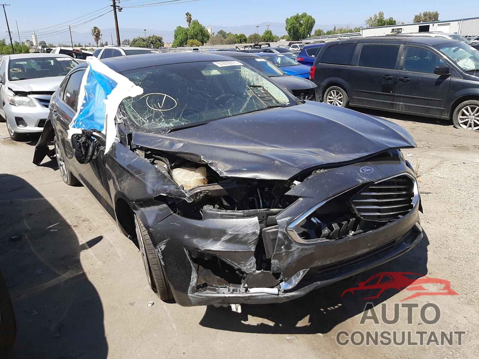 FORD FUSION 2019 - 3FA6P0CD1KR134352