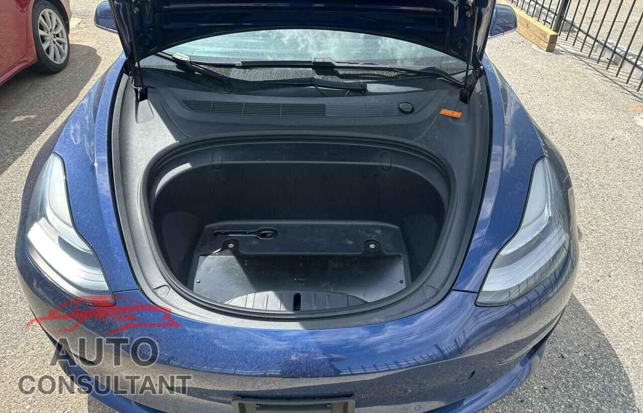 TESLA MODEL 3 2018 - 5YJ3E1EB0JF117496