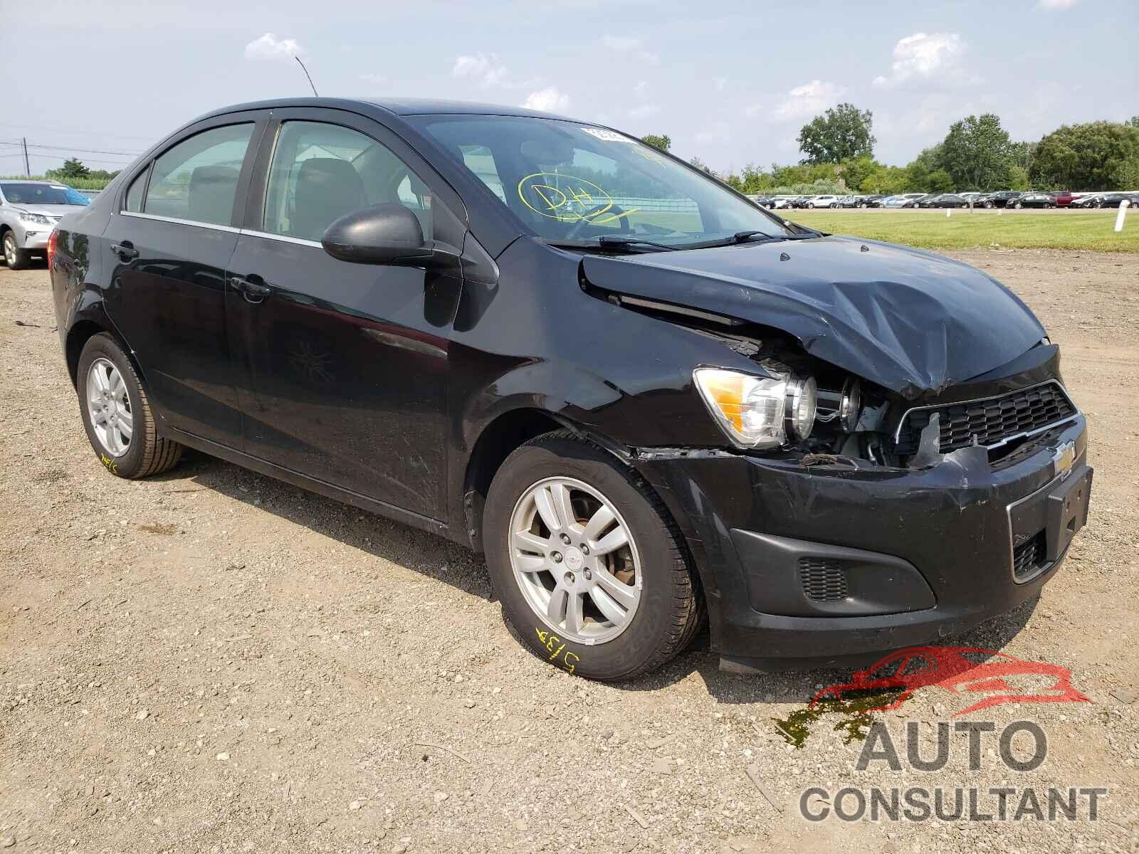 CHEVROLET SONIC 2016 - 1G1JC5SH3G4167069