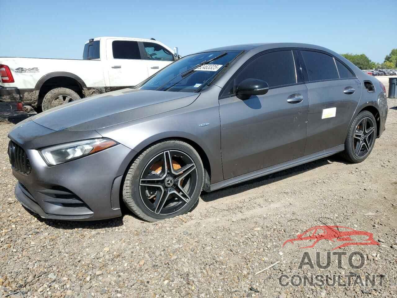 MERCEDES-BENZ A-CLASS 2019 - WDD3G4EB9KW000899
