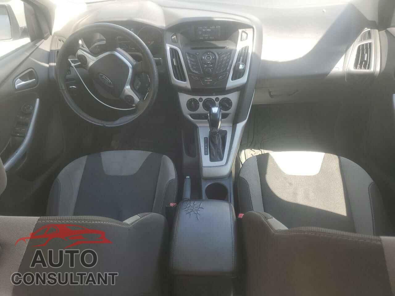 FORD FOCUS 2012 - 1FAHP3F21CL346852