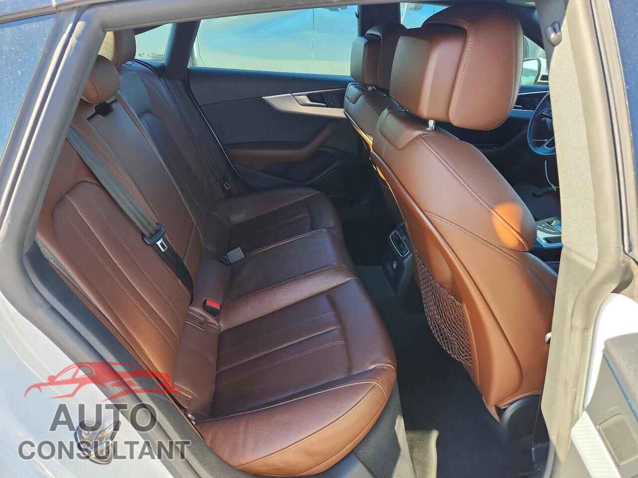 AUDI A5 2018 - WAUENCF57JA008164