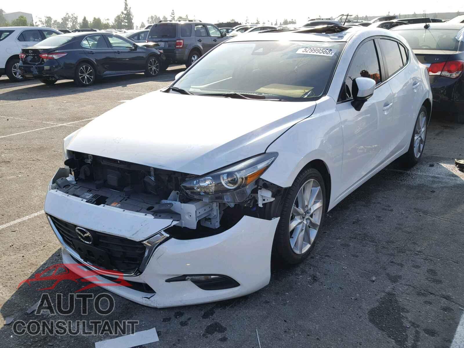 MAZDA 3 2017 - JM1BN1L32H1124802